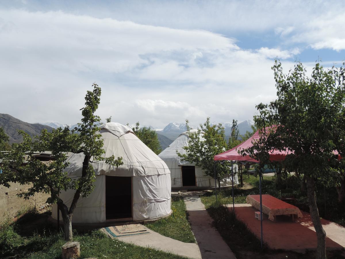 Guesthouse Gulmira Bokonbayevo ภายนอก รูปภาพ